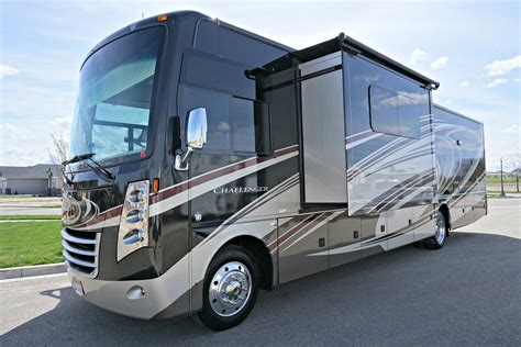 Luxury Motorhome, Camper & RV Rentals 